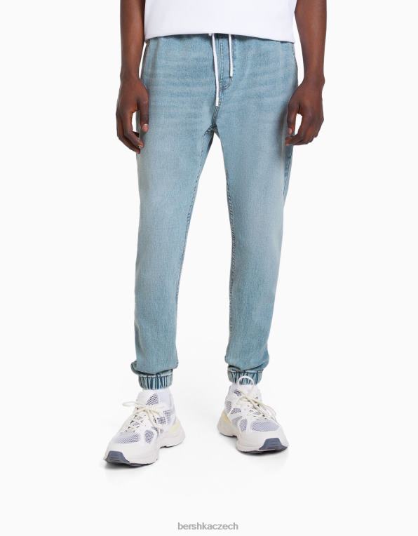 muži Bershka jogger džíny P88443177 oblečení světle modrá