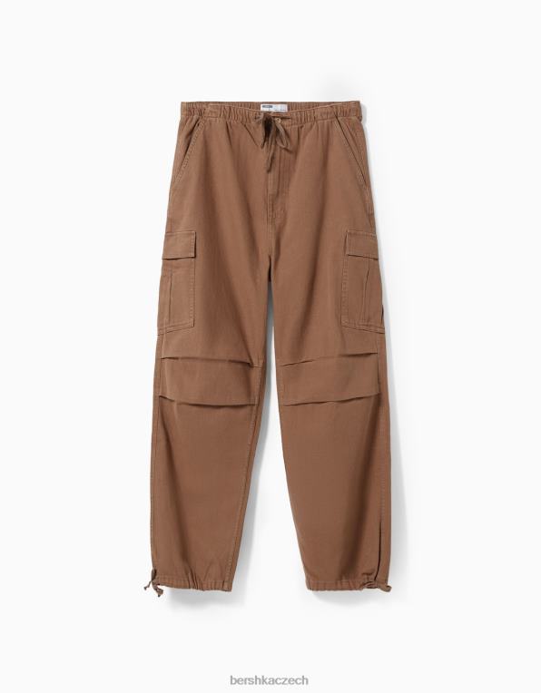 muži Bershka nákladní padákové džíny P88443204 oblečení hnědý