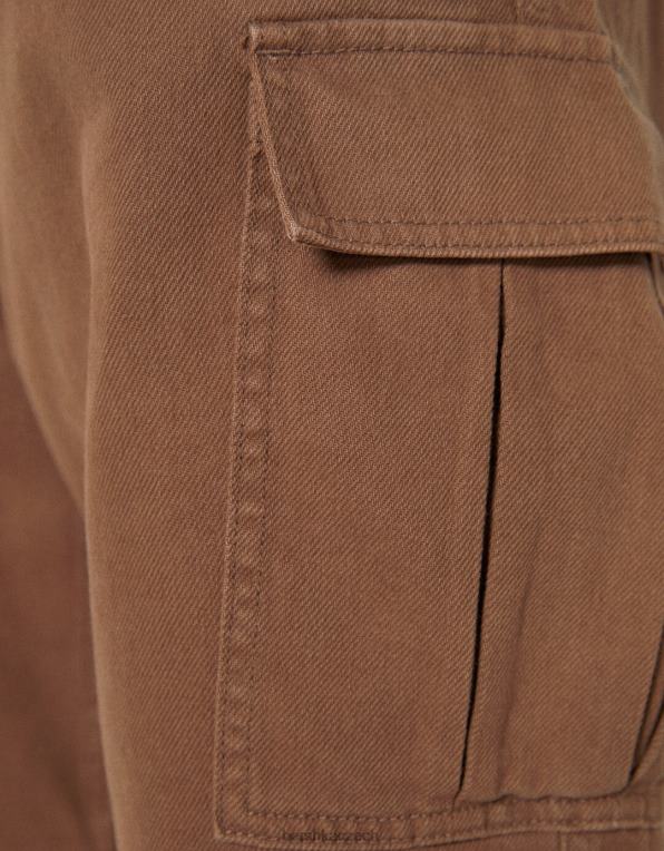 muži Bershka nákladní padákové džíny P88443204 oblečení hnědý