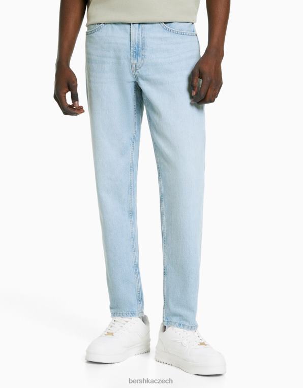 muži Bershka vintage džíny rovného střihu P88443124 oblečení světle modrá