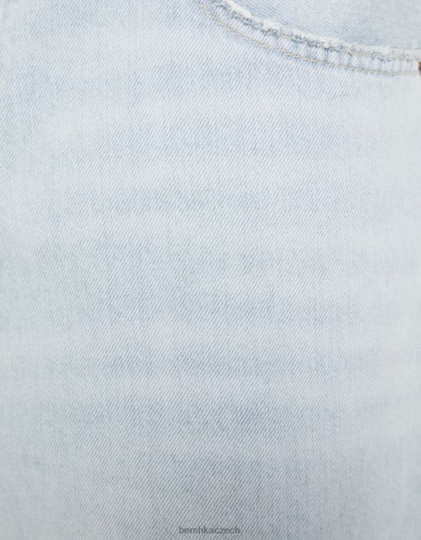 muži Bershka volné džíny P88443109 oblečení světle modrá