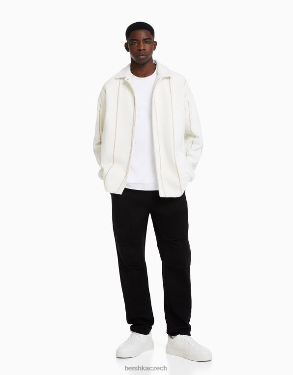 muži Bershka bavlněné kalhoty volného střihu P88443276 oblečení Černá