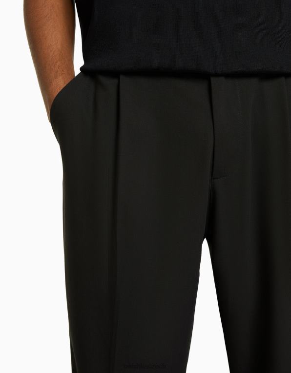 muži Bershka kalhoty na míru se šipkami P88443034 oblečení Černá