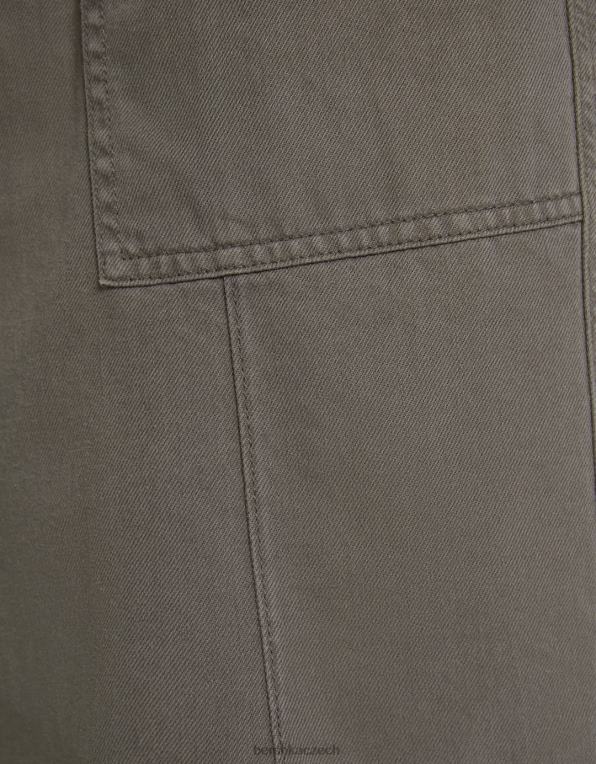 muži Bershka padákové bermudy P88443279 oblečení tmavošedý