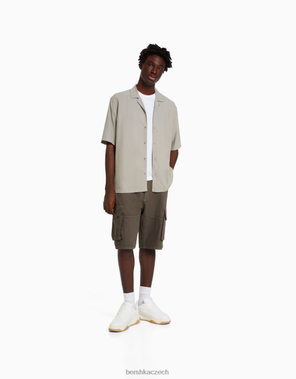 muži Bershka volné cargo bermudy P88443287 oblečení hnědý