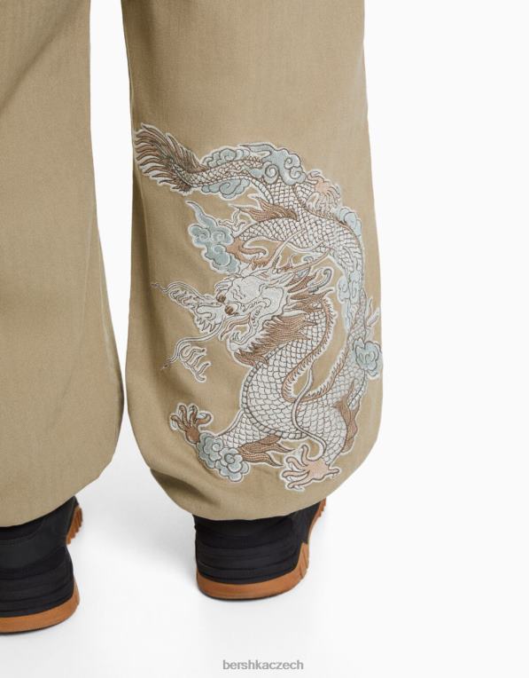 muži Bershka vyšívané bavlněné joggery P88443293 oblečení velbloud