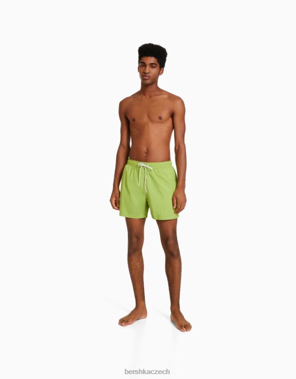 muži Bershka základní deskové šortky P88443383 oblečení zelená