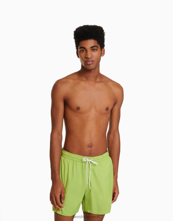 muži Bershka základní deskové šortky P88443383 oblečení zelená