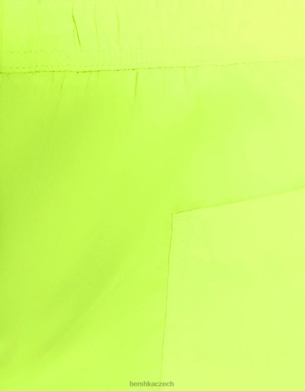 muži Bershka základní neonové kraťasy P88443392 oblečení žlutá