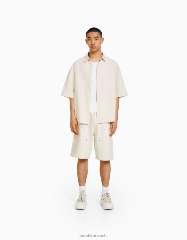 muži Bershka bavlněné truhlářské bermudy P88443294 oblečení písek