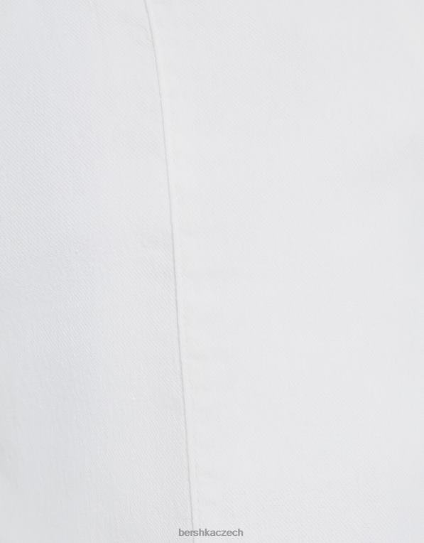 muži Bershka bermudské teplákové šortky v rustikálním provedení P88443305 oblečení bílý