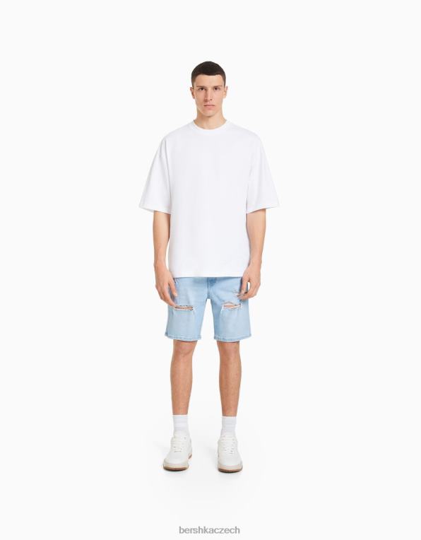 muži Bershka roztrhané džínové bermudy P88443340 oblečení světle modrá