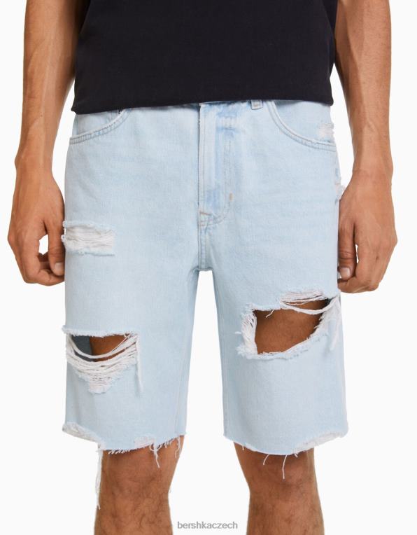 muži Bershka roztrhané džínové bermudy slim fit P88443304 oblečení světle modrá