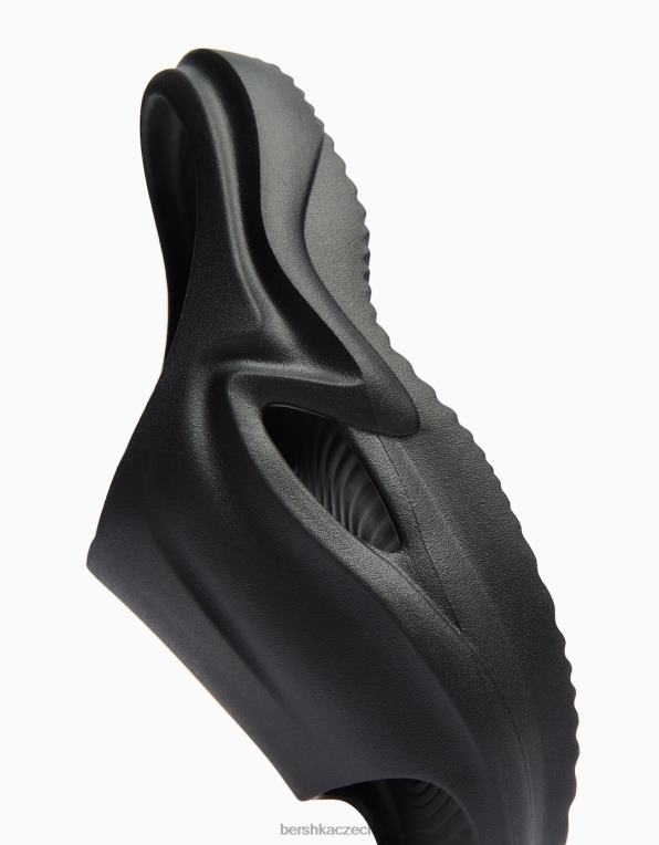 muži Bershka technické sandály P88443552 obuv Černá