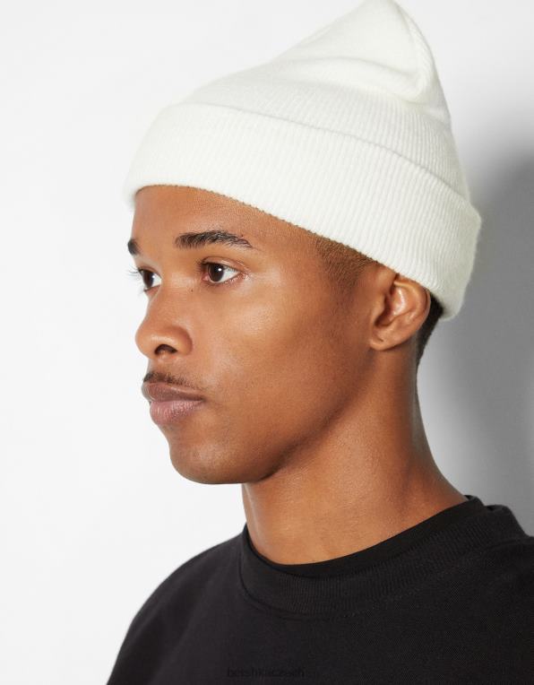 muži Bershka základní čepice P88443625 Příslušenství bílý