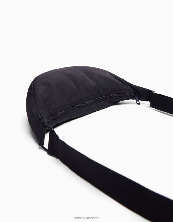 muži Bershka nylonová směsová taška s nastavitelným popruhem P88443599 Příslušenství Černá