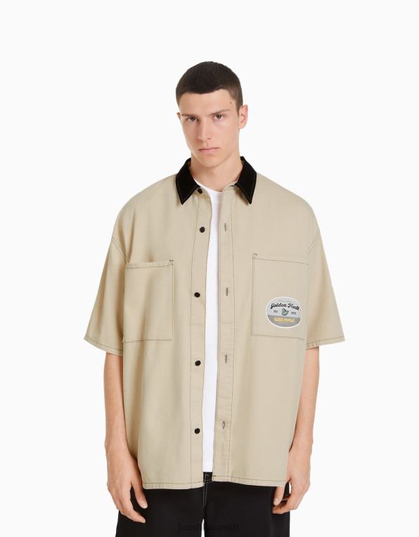 muži Bershka Džínová pracovní košile s krátkým rukávem P88442882 oblečení krém