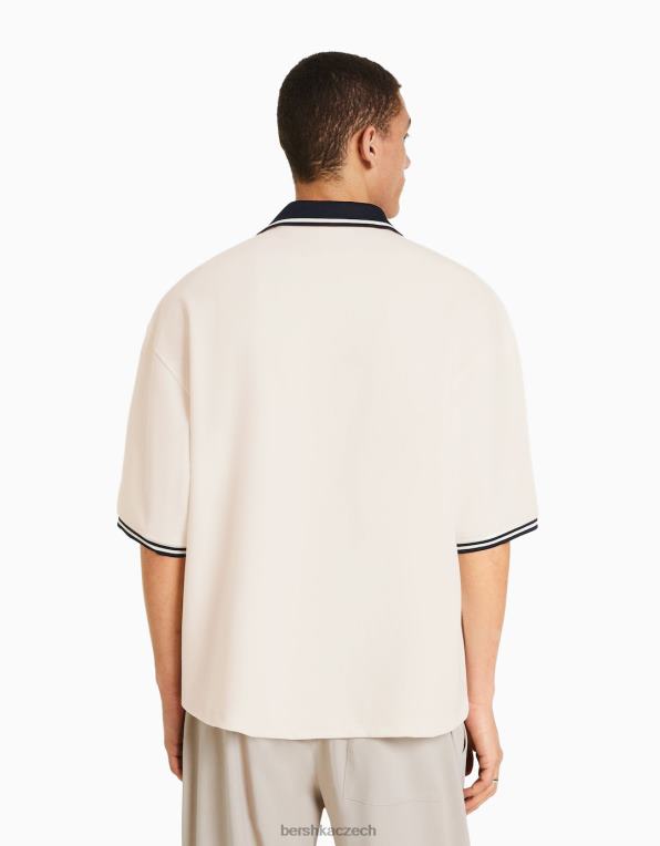muži Bershka košile s krátkým rukávem a žebrovaným límečkem P88442940 oblečení bílý