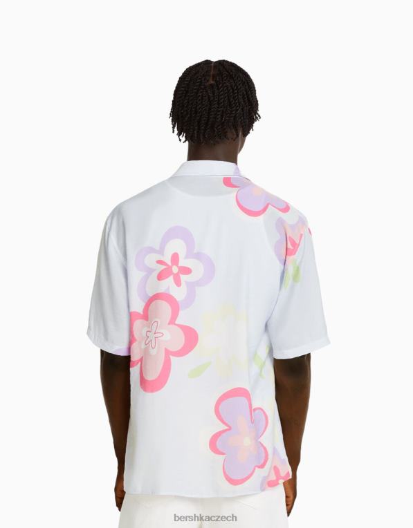 muži Bershka košile s krátkým rukávem a květinovým potiskem P88442867 oblečení světle modrá