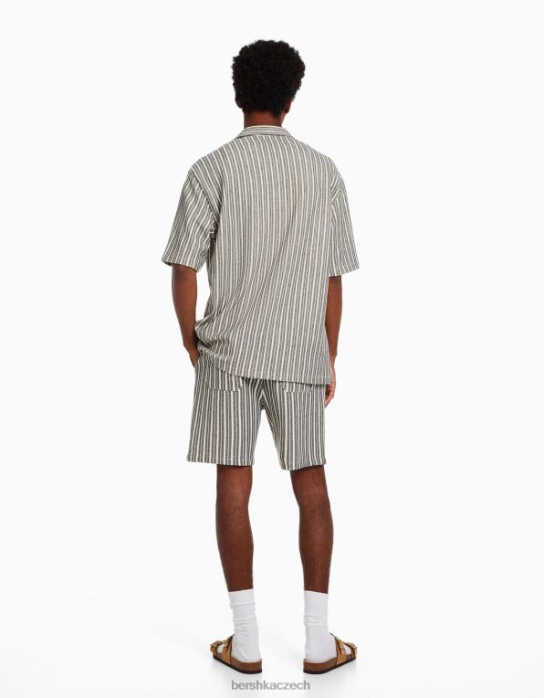 muži Bershka rustikální pruhovaná košile s krátkým rukávem P88442926 oblečení bílý černý