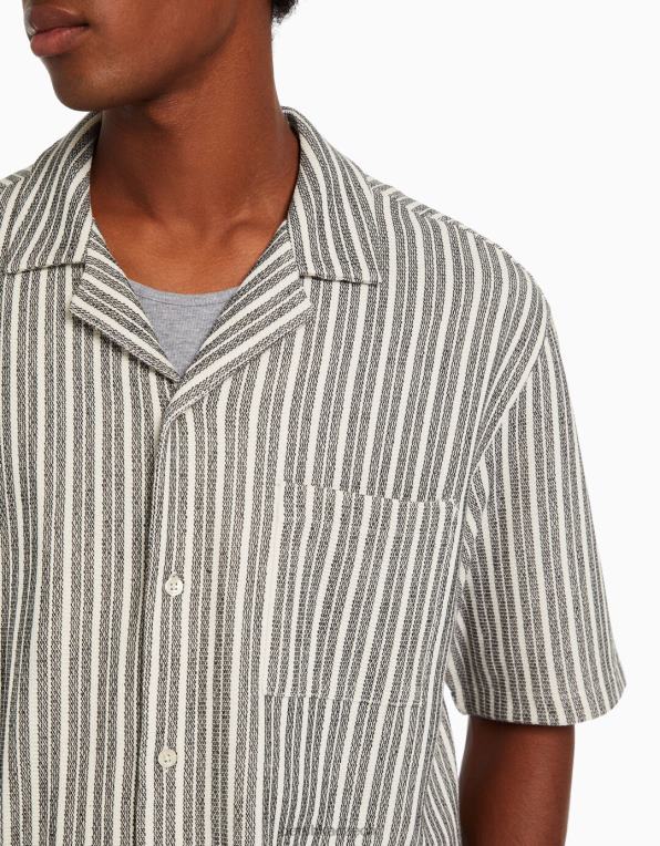 muži Bershka rustikální pruhovaná košile s krátkým rukávem P88442926 oblečení bílý černý