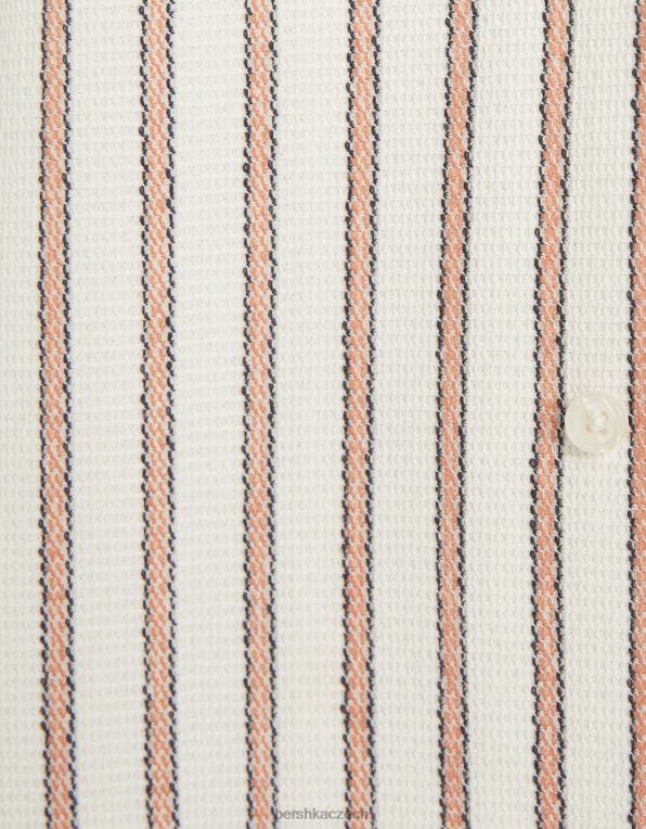 muži Bershka rustikální pruhovaná košile s krátkým rukávem P88442927 oblečení granát