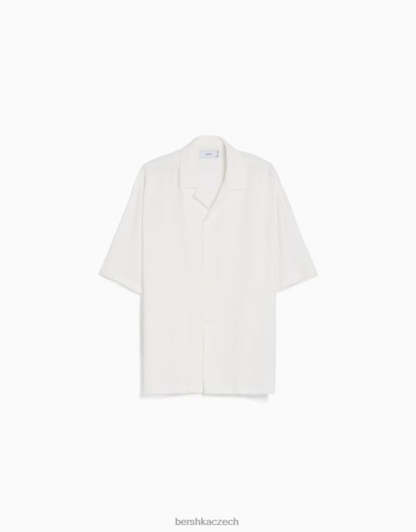 muži Bershka splývavá košile s krátkým rukávem P88442919 oblečení bílý