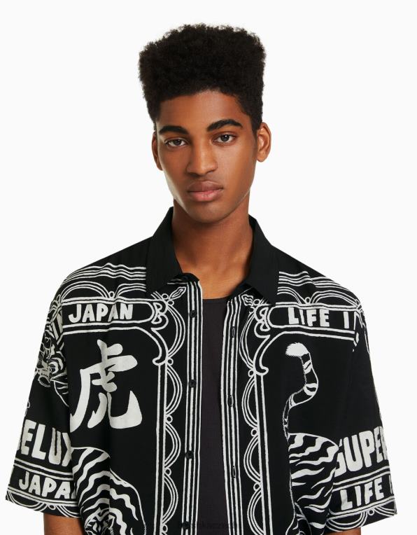 muži Bershka triko s krátkým rukávem s potiskem P88442860 oblečení Černá