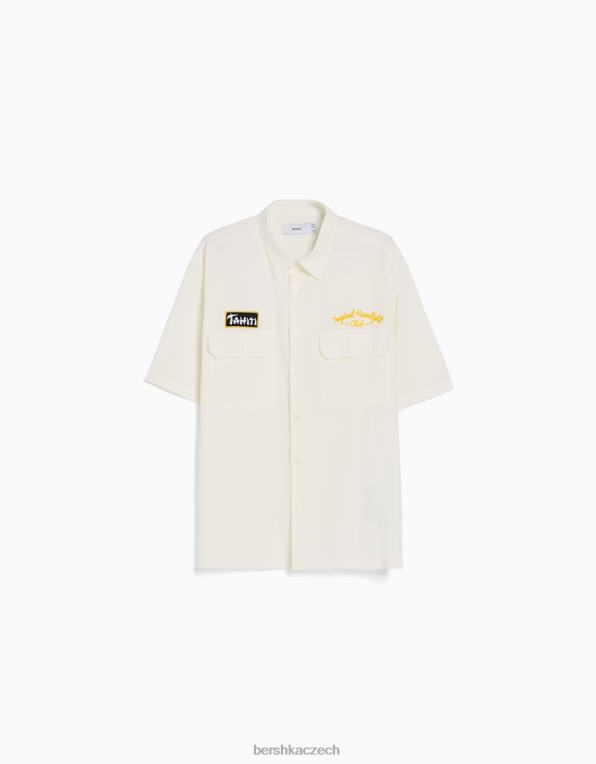 muži Bershka triko s vaflovou texturou s krátkým rukávem se záplatami P88442896 oblečení špinavě bílé