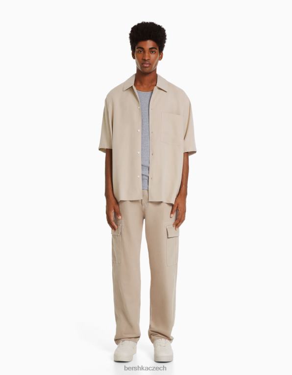 muži Bershka uvolněná košile s krátkým rukávem P88442905 oblečení písek
