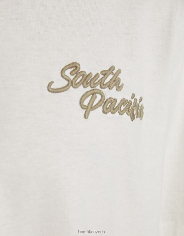 muži Bershka boxy fit tričko s krátkým rukávem a výšivkou P88442614 oblečení bílý