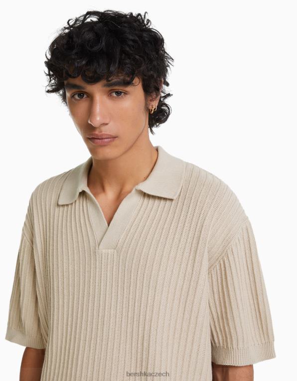 muži Bershka žebrovaný úplet polo s krátkým rukávem P88442801 oblečení krém