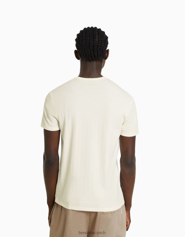 muži Bershka žebrované tričko s krátkým rukávem ve svalovém střihu P88442735 oblečení špinavě bílé
