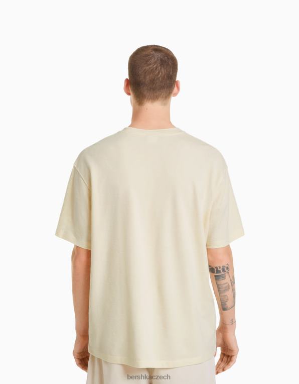 muži Bershka tričko boxy fit s krátkým rukávem a potiskem textury P88442695 oblečení špinavě bílé