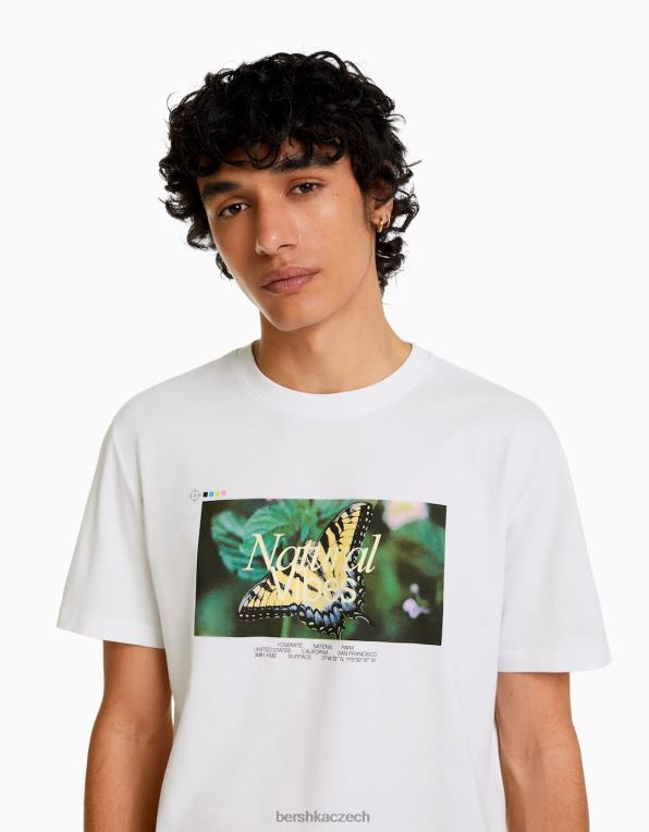 muži Bershka tričko s krátkým rukávem a potiskem P88442798 oblečení špinavě bílé