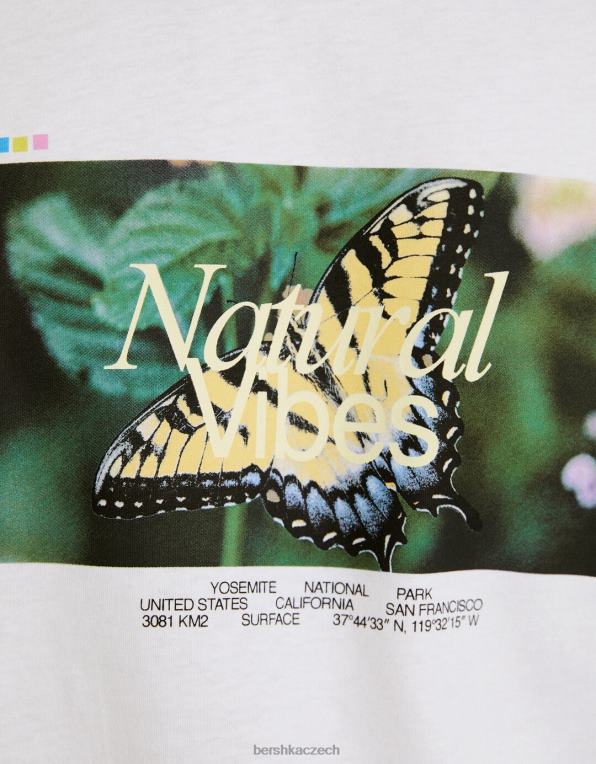 muži Bershka tričko s krátkým rukávem a potiskem P88442798 oblečení špinavě bílé