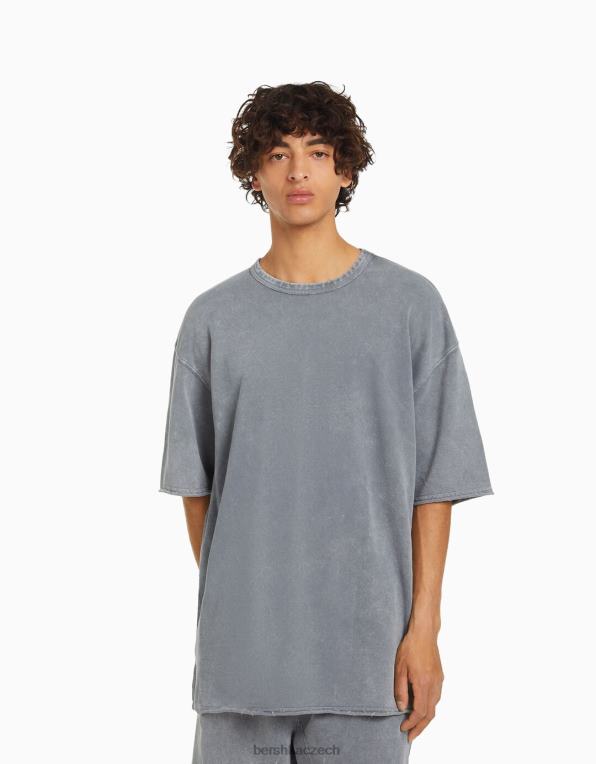muži Bershka vybledlé tričko s krátkým rukávem P88442650 oblečení Šedá