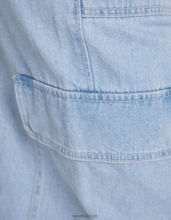 unisex Bershka cargo džíny rovného střihu P88443990 oblečení světle modrá