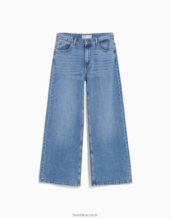 unisex Bershka široké džíny P88443980 oblečení světle modrá