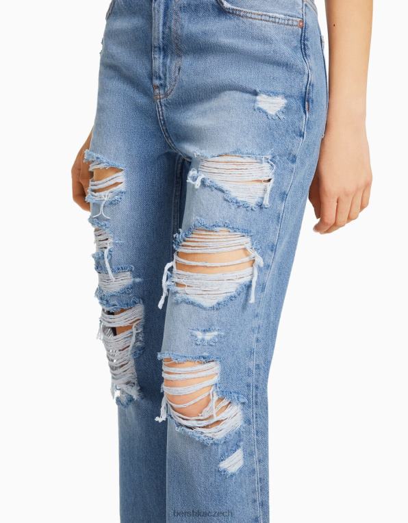unisex Bershka roztrhané zkrácené džíny s rovnými nohama P88443961 oblečení světle modrá