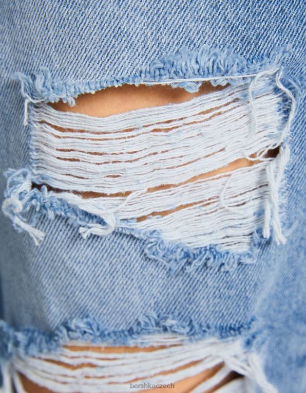 unisex Bershka roztrhané zkrácené džíny s rovnými nohama P88443961 oblečení světle modrá