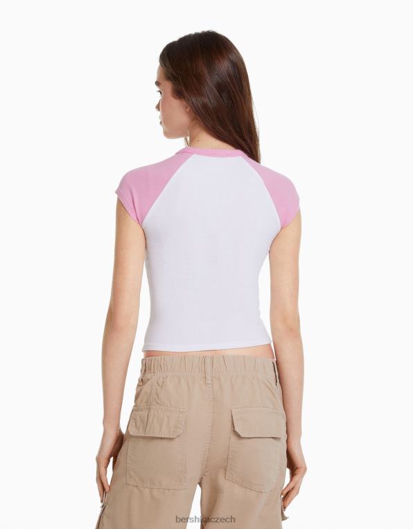 unisex Bershka potištěné tričko s krátkými raglánovými rukávy P88443711 oblečení bílý