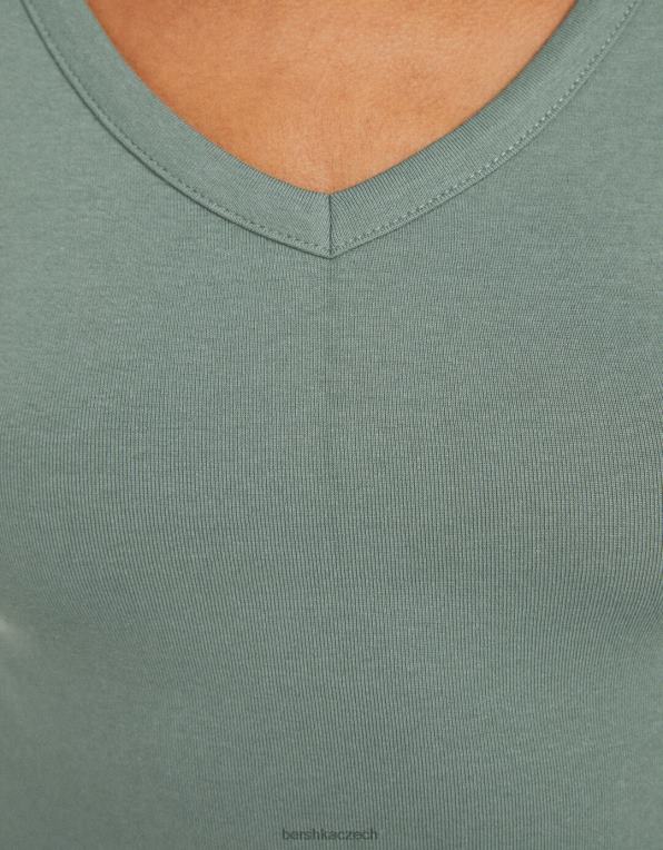 unisex Bershka vypasované tričko s krátkým raglánovým rukávem a výstřihem do V P88443814 oblečení khaki