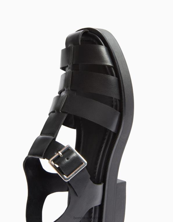 unisex Bershka sandály s plochou klecí P88444170 obuv Černá