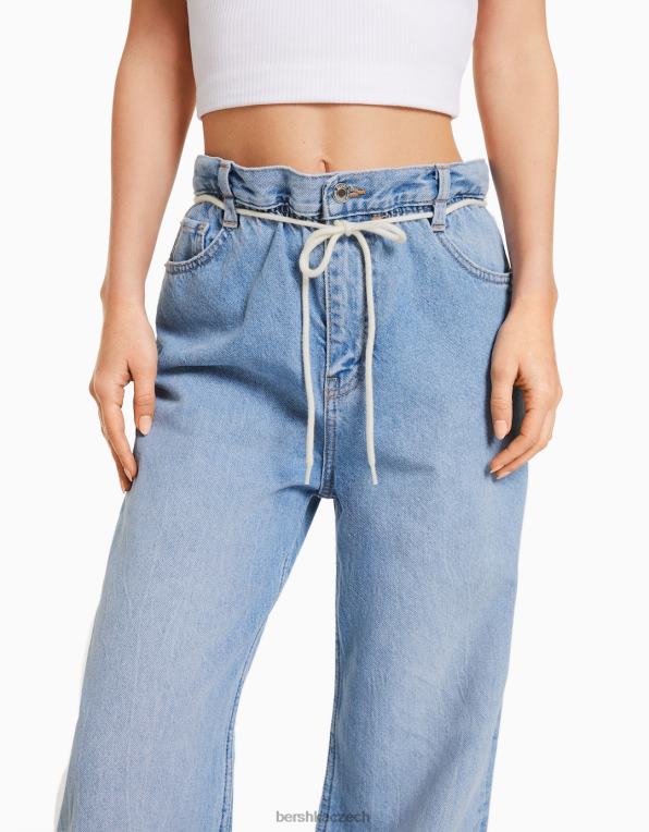 ženy Bershka džíny rovného střihu s elastickým pasem P88441584 oblečení světle modrá