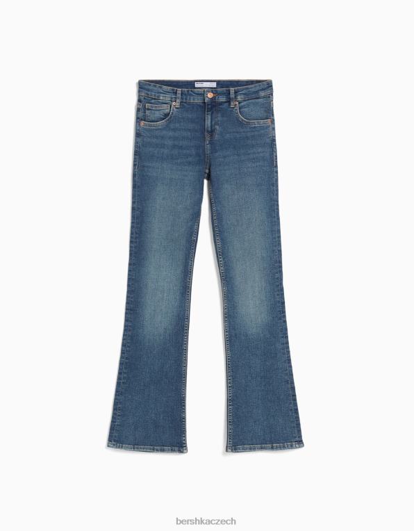ženy Bershka džíny s nízkým pasem a botami P88441543 oblečení výhradní