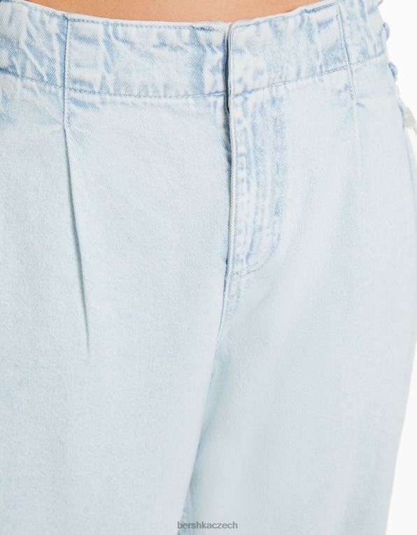 ženy Bershka široké džíny z 90. let s detailem zavazování P88441541 oblečení světle modrá
