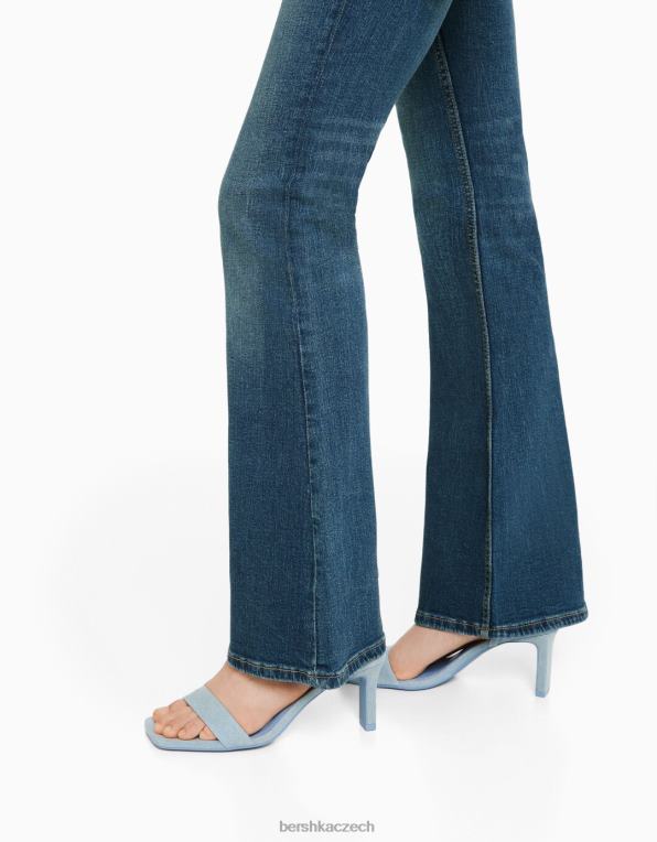 ženy Bershka rozšířené džíny P88441494 oblečení vymytá modrá