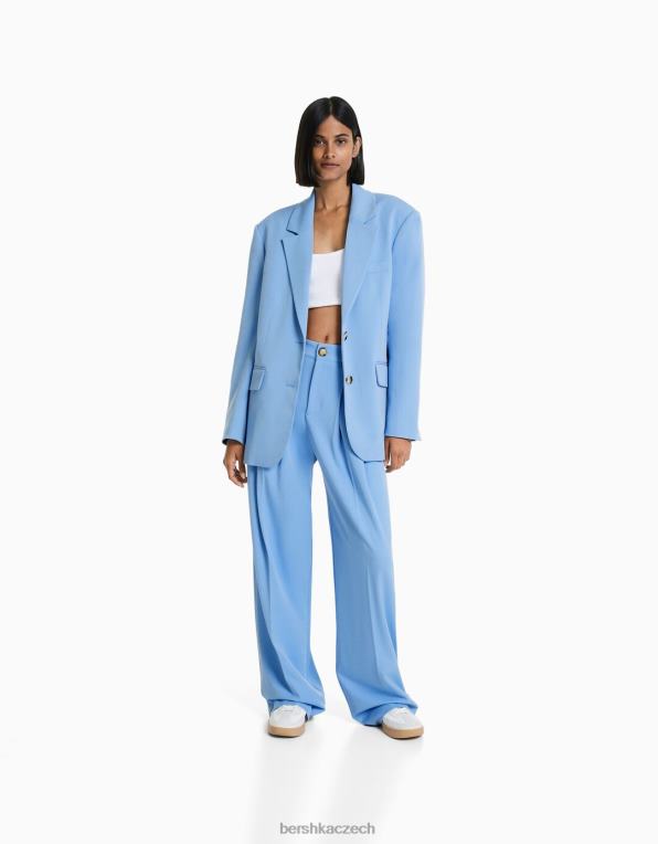 ženy Bershka kalhoty rovného střihu se záhyby P88441420 oblečení světle modrá