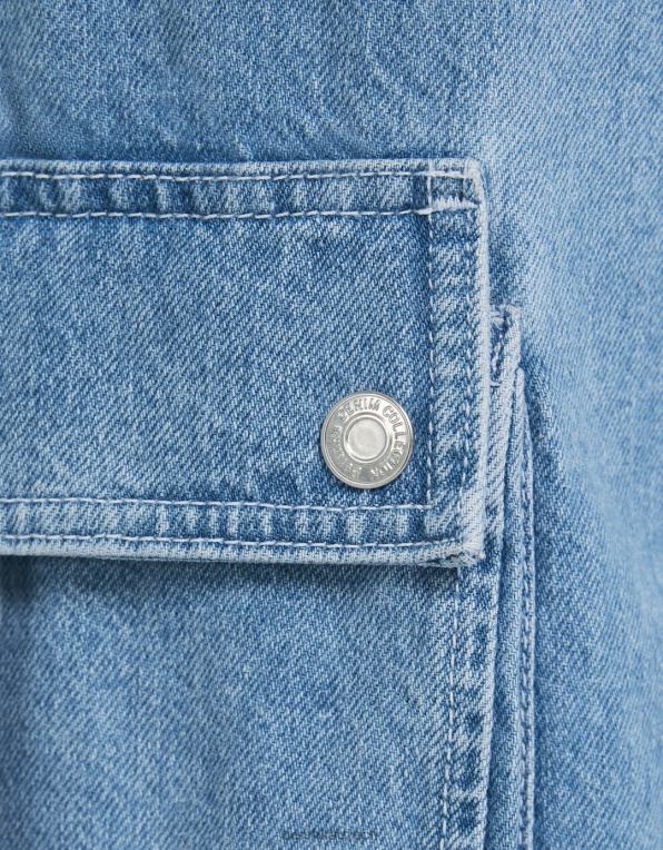 ženy Bershka cargo džíny s mnoha kapsami P88441290 oblečení světle modrá